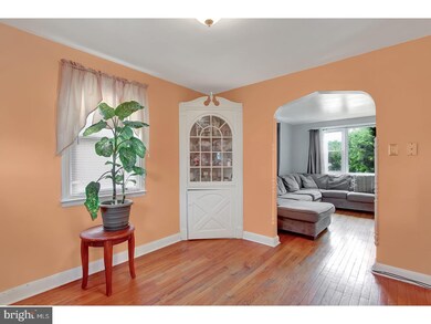 3206 Mckently St, Reading, PA 19605 - photo 4