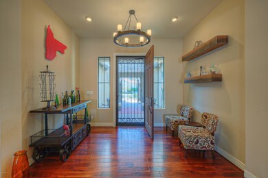 3110 E Los-003-7-Foyer-MLS_Size