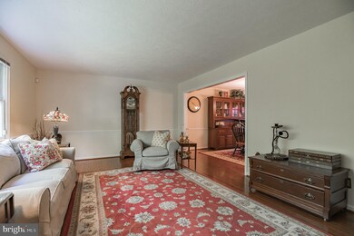 23056 Pine Needle Ct, California, MD 20619 - photo 2