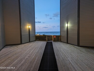 Shipwatch beach entry