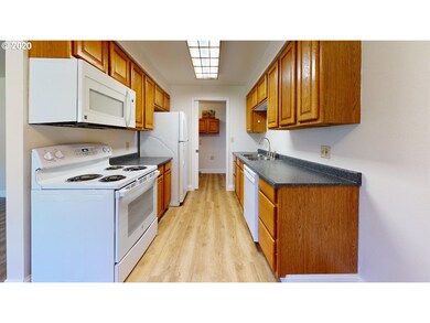 30324 Driftwood Dr, Gold Beach, OR 97444 - photo 7