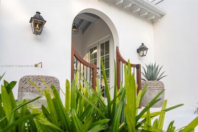 unlisted-address, Key Biscayne, FL 33149 - photo 5