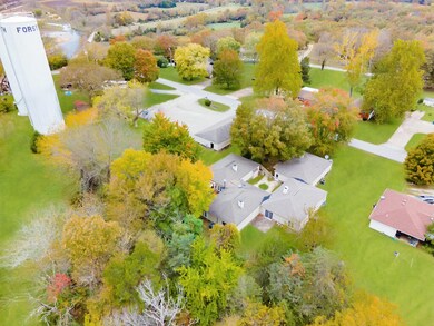 158 Chisholm Tr. Forsyth, MO 65653