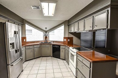 7415 Bull Creek Rd, Houston, TX 77095 - photo 2