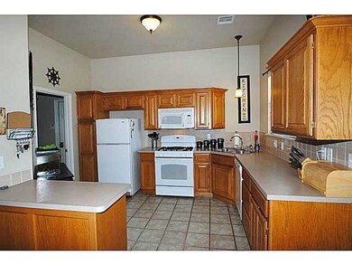 700 Woodbriar, Noble, OK 73068 - photo 4