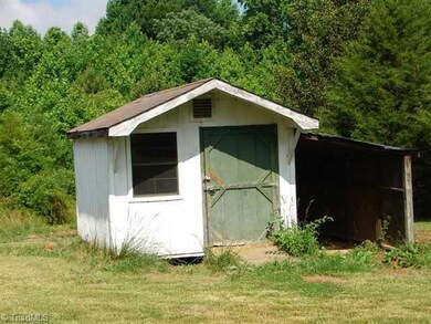 4627 Buffalo Ford Rd, Asheboro, NC 27205 - photo 6