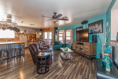 7) FAMILY ROOM