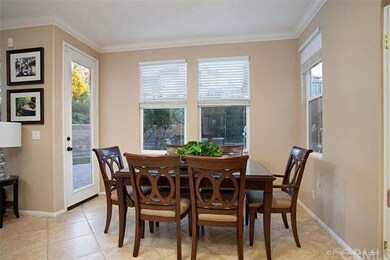 Large dining area in eat in nook