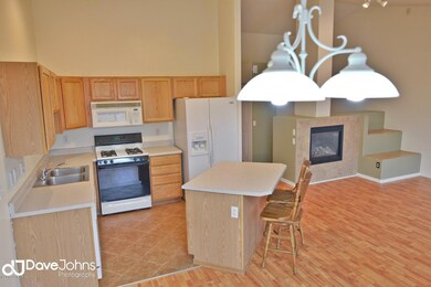 Kitchen & Living