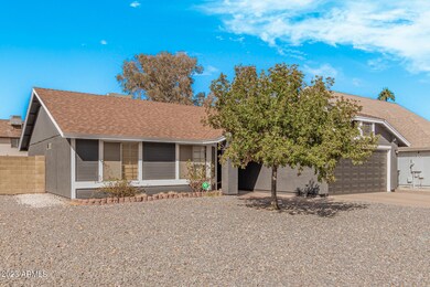 586 S Terrace Rd, Chandler, AZ 85226 - photo 4