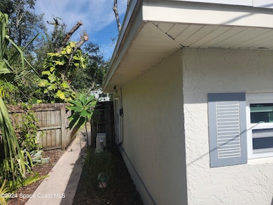 195 West Ct, Melbourne, FL 32904 - photo 3