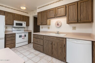 10613 W Cherry Tree Ln - MLS-14