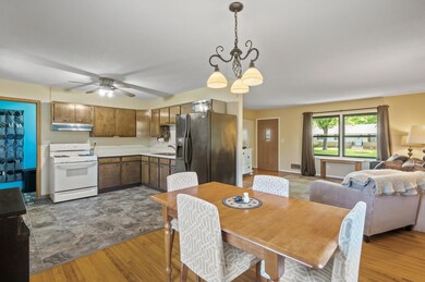 9457 Saratoga Ln N, Maple Grove, MN 55369 - photo 7