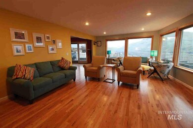 407 Wilson St, Asotin, WA 99402 - photo 3