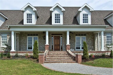 Inviting Entrance!