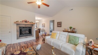 2 Allonby Cir, Bella Vista, AR 72714 - photo 4