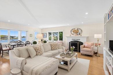 47 Rampasture Rd unit . M, Hampton Bays, NY 11946 - photo 2