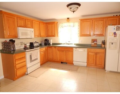 14 Bartley Hill Rd, Londonderry, NH 03053 - photo 3