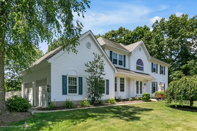 2424 Orchard Crest Blvd-large-001-045-4M