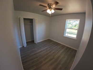 2139 E 2070 Rd, Hugo, OK 74743 - photo 3