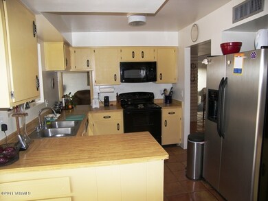 Kitchen w/ New Appliances