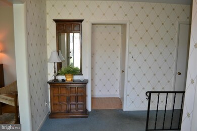 8 New Forest Ct, Towson, MD 21286 - photo 2