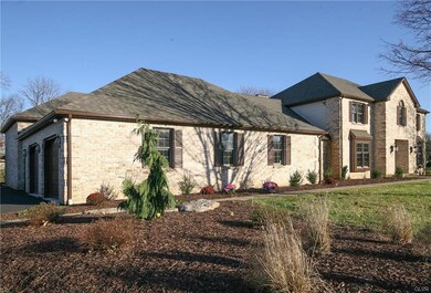 400 Hemlock Ln, Nazareth, PA 18064 - photo 3