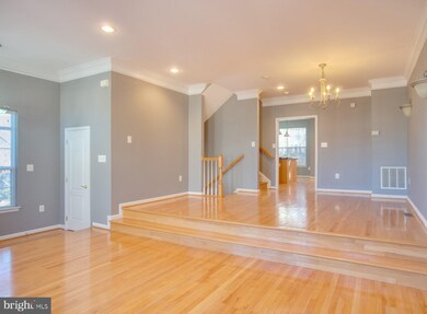 9724 Corbett Cir, Manassas Park, VA 20111 - photo 4