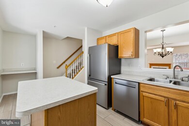 5622 Fishermens Ct, Clinton, MD 20735 - photo 4