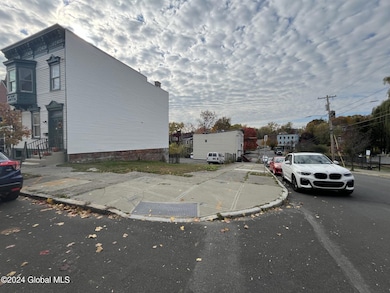 64 Alexander St, Albany, NY 12202 - photo 5