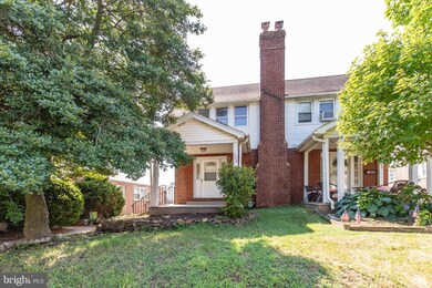 220 W Marshall Rd, Lansdowne, PA 19050 - photo 2