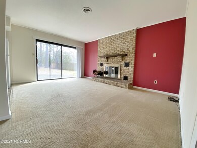 307 Estate Dr, Jacksonville, NC 28540 - photo 6