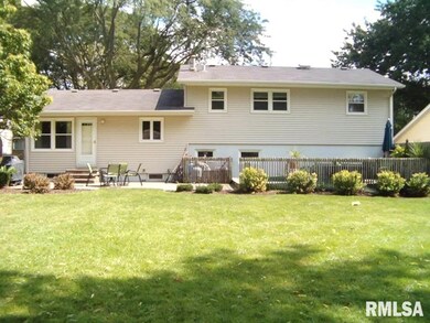 2644 N Fillmore St, Davenport, IA 52804 - photo 3