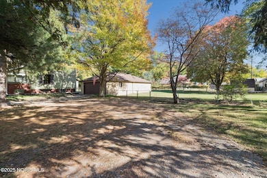 03-5470-Douglas-Rd-Windowstill