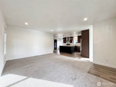 3064 Pennsylvania St, Longview, WA 98632 - photo 3