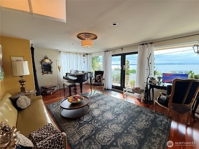 4030 Beach Dr SW, Seattle, WA 98116 - photo 6