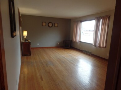 3032 Garfield Ave, Highland, IN 46322 - photo 2