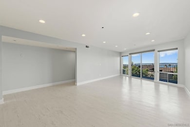 2568 Albatross St unit 4D, San Diego, CA 92101 - photo 6