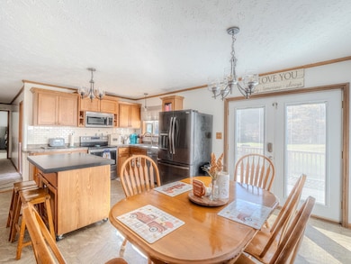 865 Walker Mountain Rd, North Clarendon, VT 05759 - photo 3