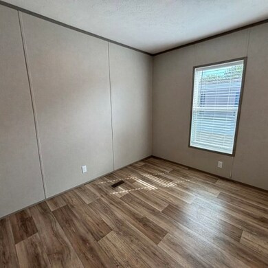 3052 N Gary St unit 131, New Castle, IN 47362 - photo 6