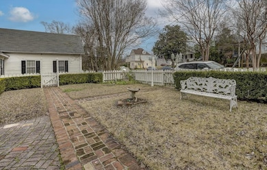 815 First East St, Vicksburg, MS 39183 - photo 7