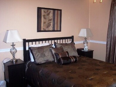5-Bedroom 2