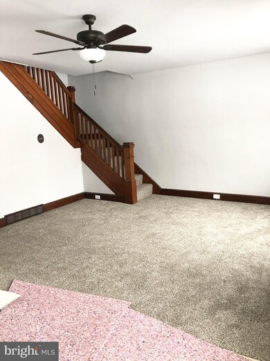 2202 Raymond Ave, Reading, PA 19605 - photo 3