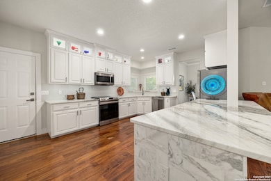 1922 Shield Dr, New Braunfels, TX 78130 - photo 6