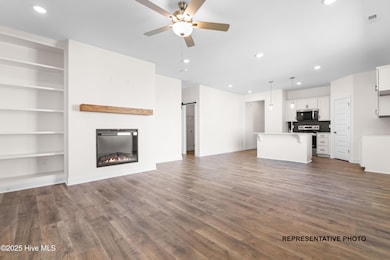 300 Bluejay St, Clayton, NC 27527 - photo 3