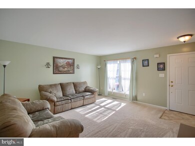 975 Chestnut St, Honey Brook, PA 19344 - photo 4