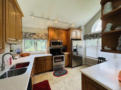 34 Skyline Dr, Keene, NH 03431 - photo 2