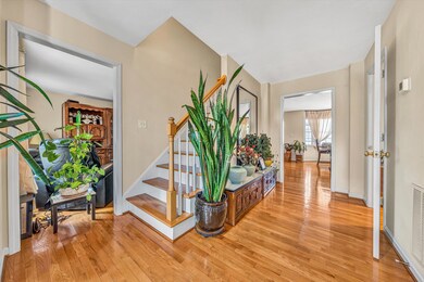 Foyer-2--1343 Millers Landing Cir