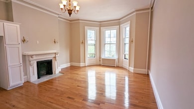 387 Beacon St unit 3, Boston, MA 02116 - photo 2