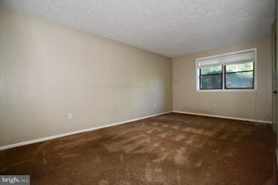 230 APT A Wakefield Rd, Hagerstown, MD 21740 - photo 5